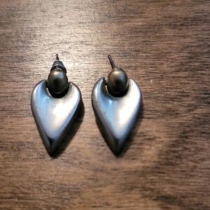 Ee Elegant Silver Heart Earrings